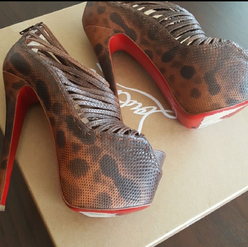 HP🥳Christian Louboutin Zoulou heels - Picture 7 of 8